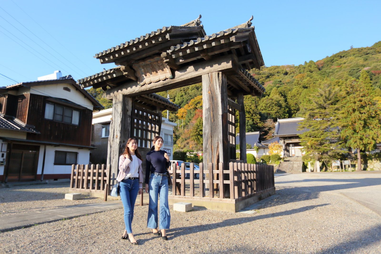 The main gate of Ikoji Temple in Masuda