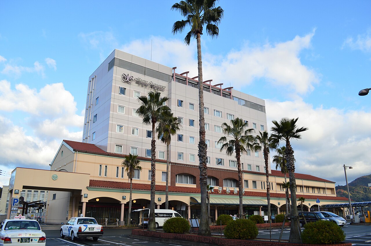The station building at JR Uwajima, the starting point for the walk into town